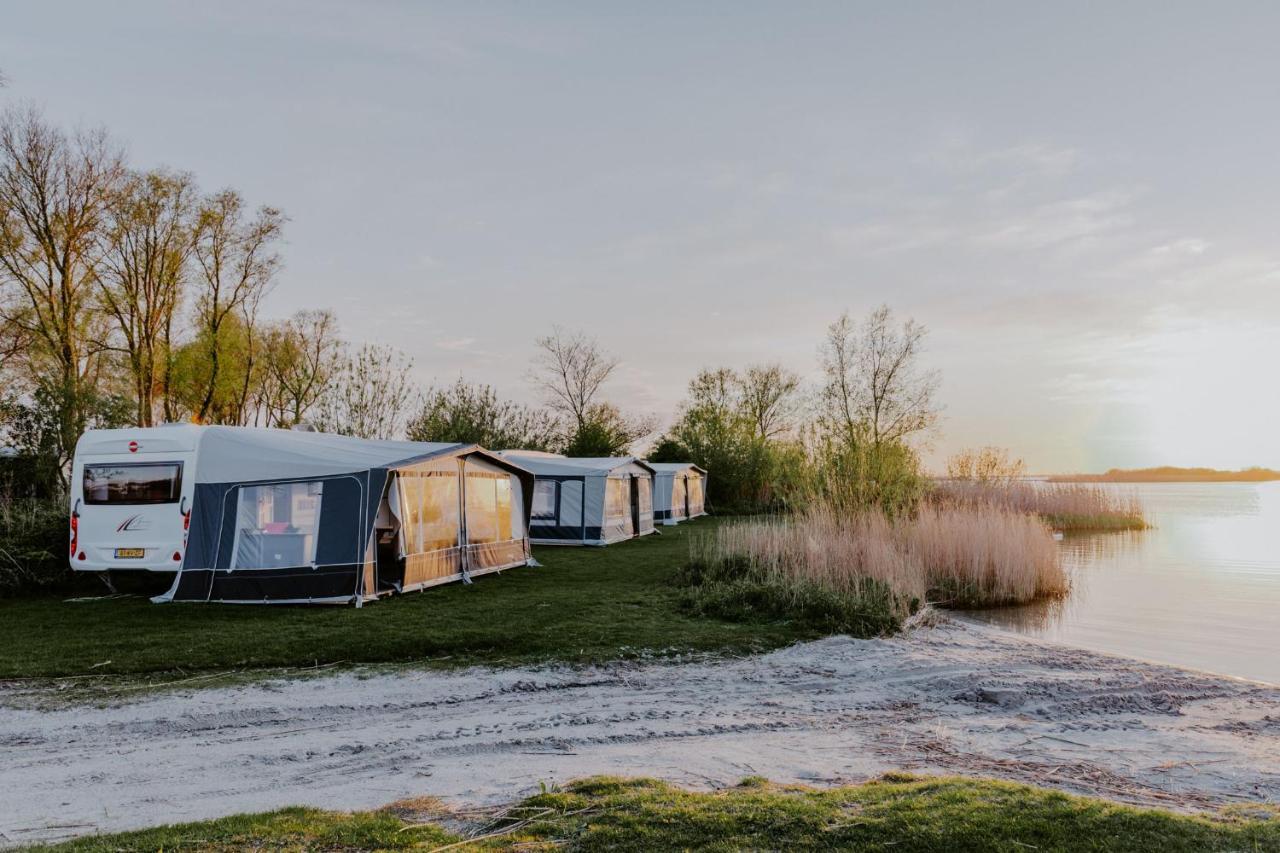 Holiday Caravan Holle Poarte Makkum Eksteriør bilde